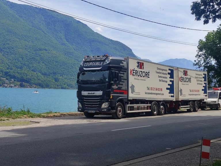 Camion Kéruzoré, déménageur à Albert